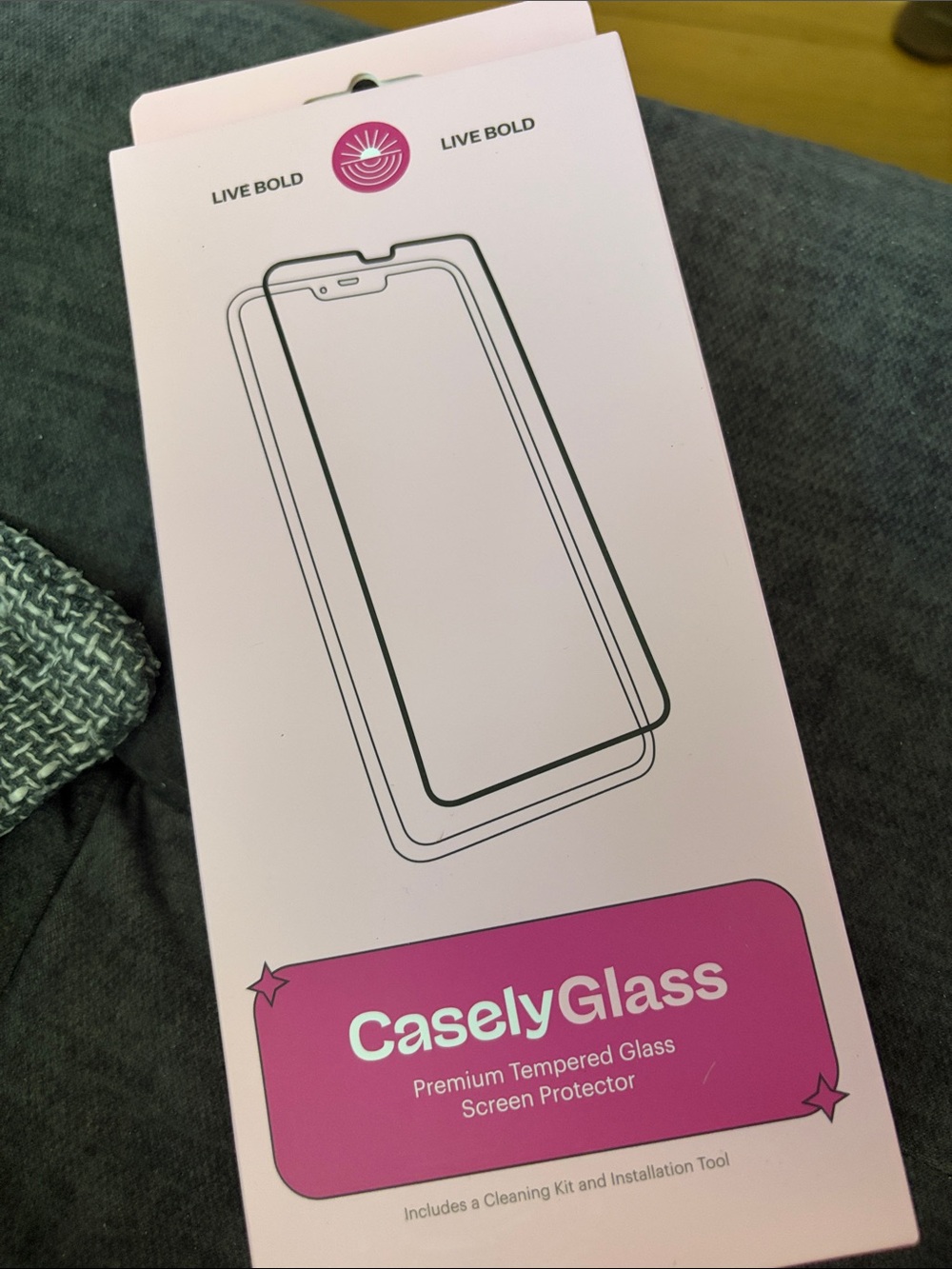 NIB Casely Glass Premium Tempered Glass Screen Protector - iPhone 13/13 Pro/14